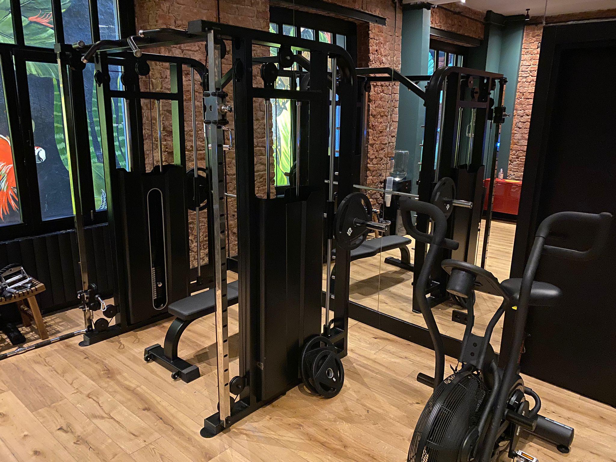Ruz Hotels Istanbul Eksteriør billede A functional trainer