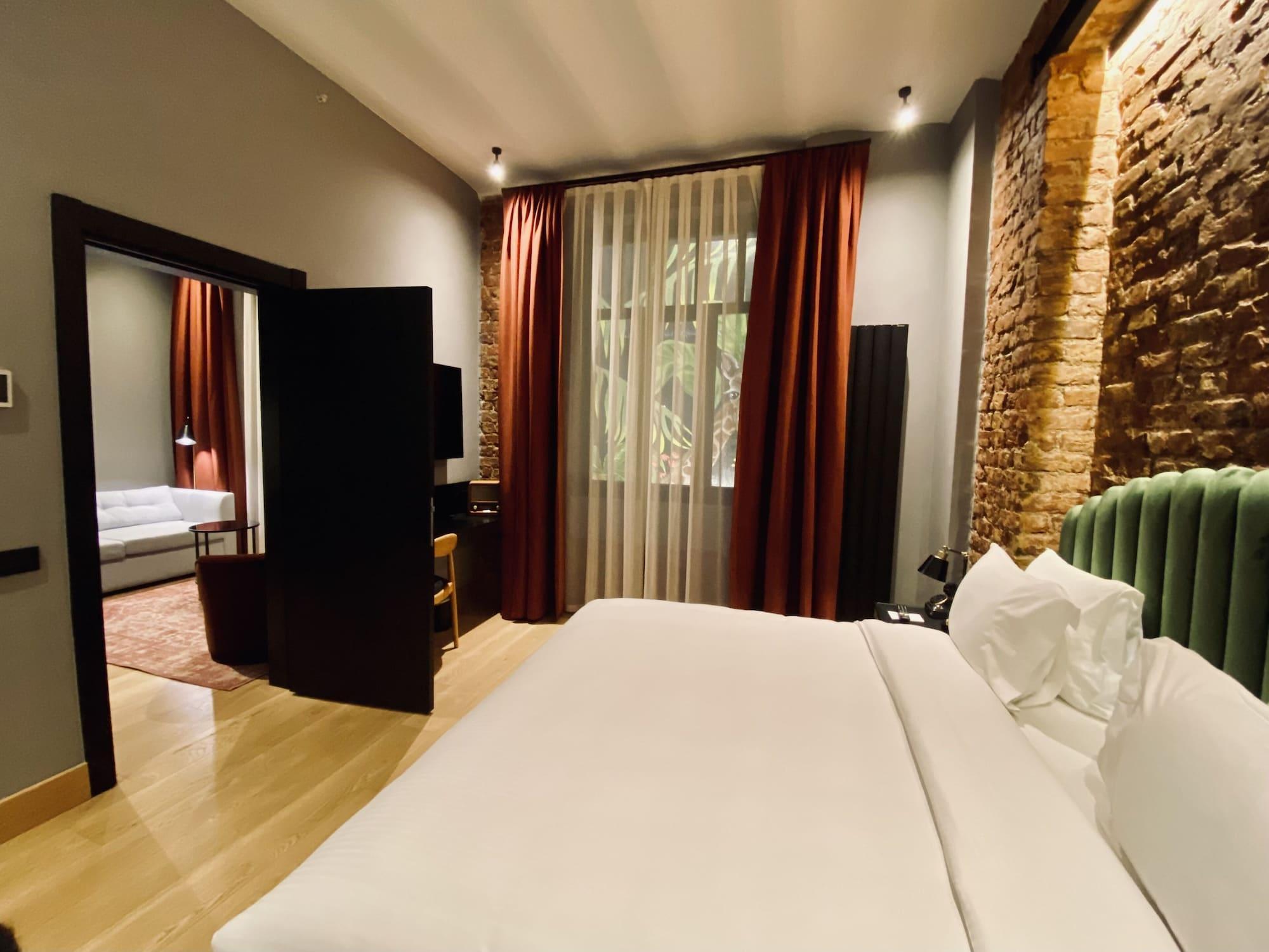 Ruz Hotels Istanbul Eksteriør billede A room at the hotel